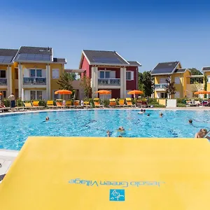  Apartment Village Italien